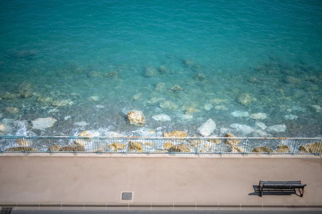 Le Panorama -Vue Exceptionnelle - Dernier Etage - Front De Mer Μεντόν Εξωτερικό φωτογραφία